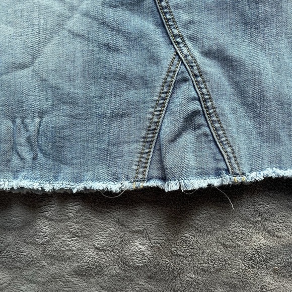 EST 1946 Denim Distressed Y2K Denim Skirt Size 8 - Picture 4 of 8
